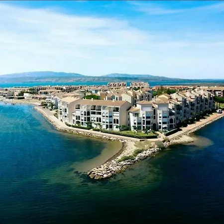 Au Bord De L'eau Mer, Lac, Et Canigou, Climatise, Classe 3 Etoiles ! * Le Barcarès