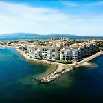 Au Bord De L'eau Mer, Lac, Et Canigou, Climatise, Classe 3 Etoiles ! * Le Barcarès