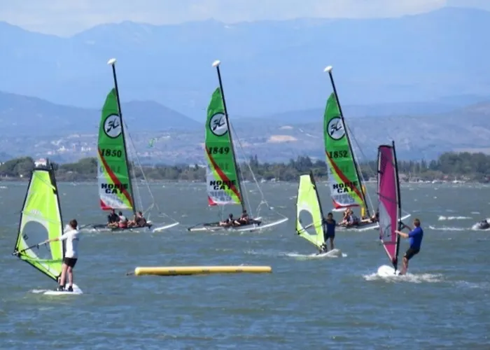 Au Bord De L'Eau Mer, Lac, Et Canigou, Classe 3 Etoiles ! * 르발카레스