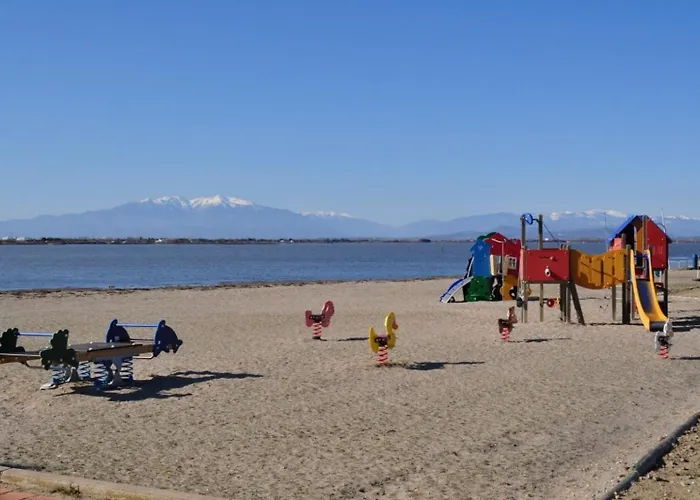 Au Bord De L'Eau Mer, Lac, Et Canigou, Classe 3 Etoiles ! * 르발카레스